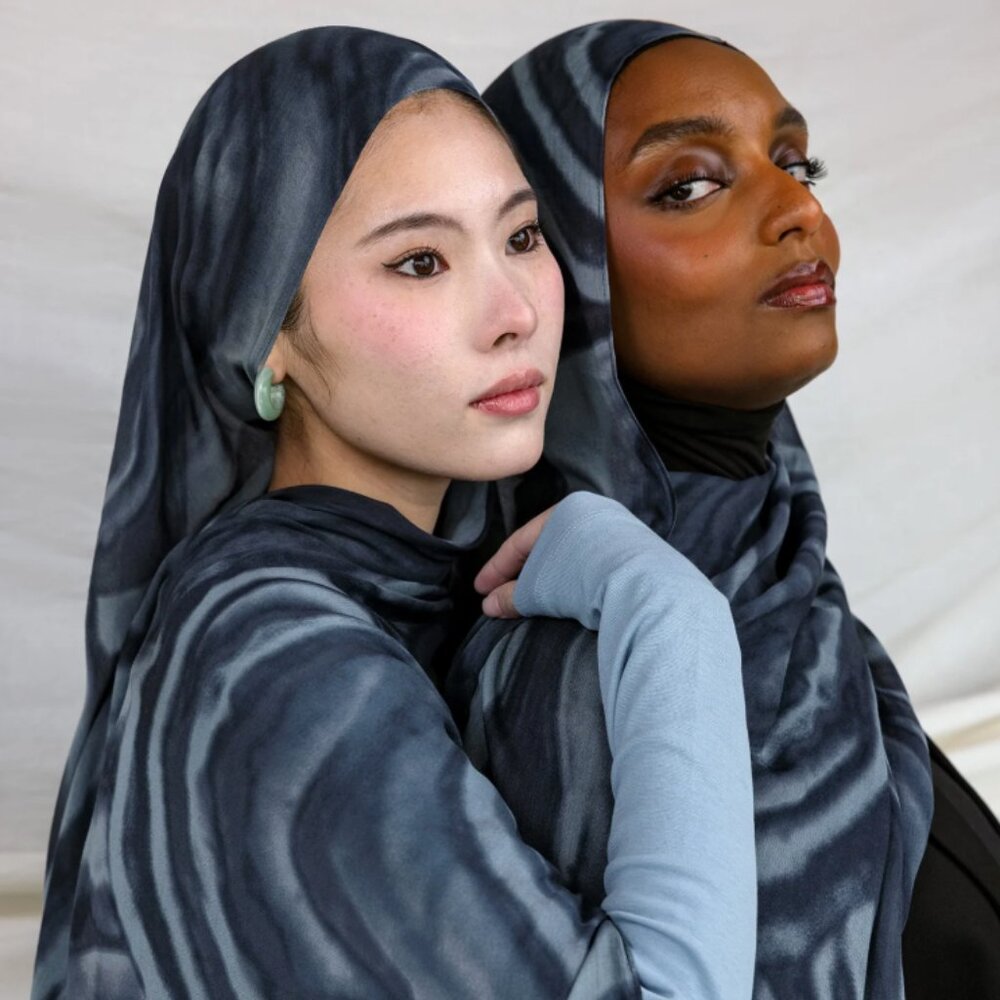 Vela Scarves Navy Sediment